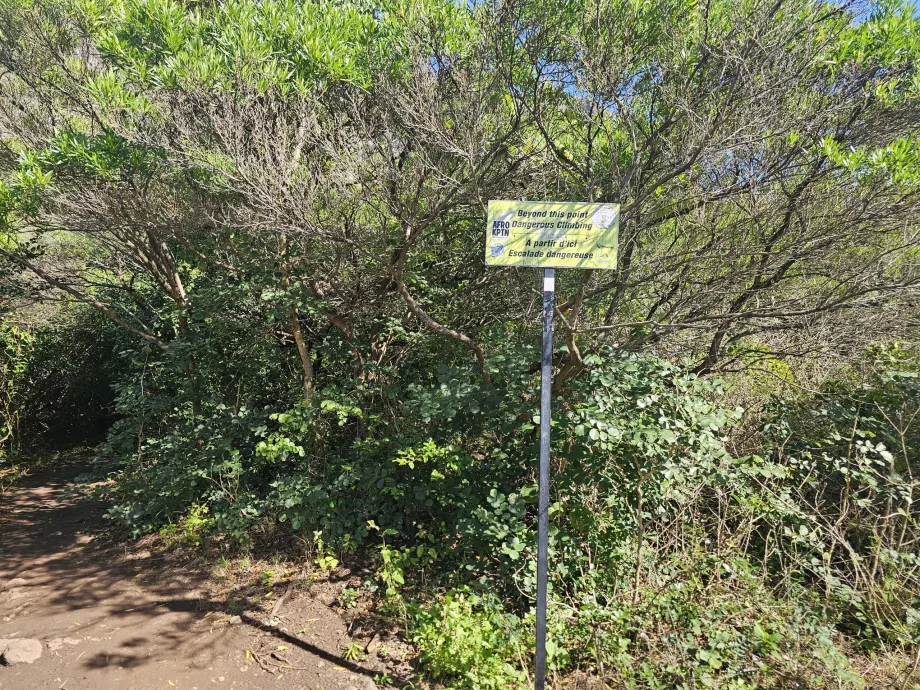 Warning of dangerous climbing sections
