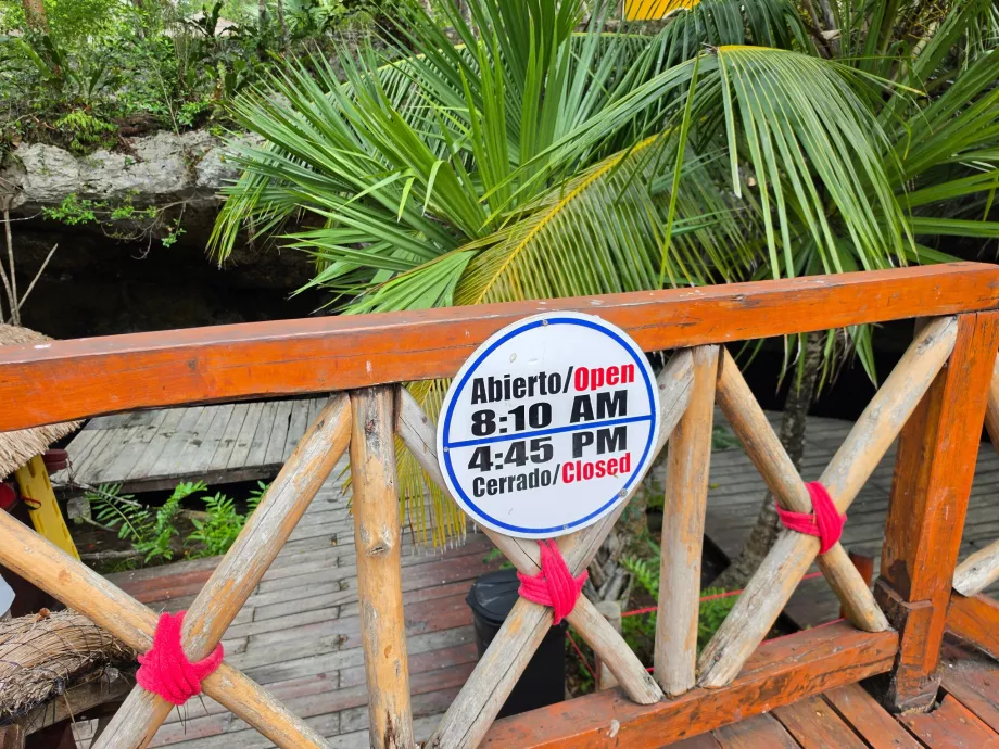 Gran Cenote opening hours