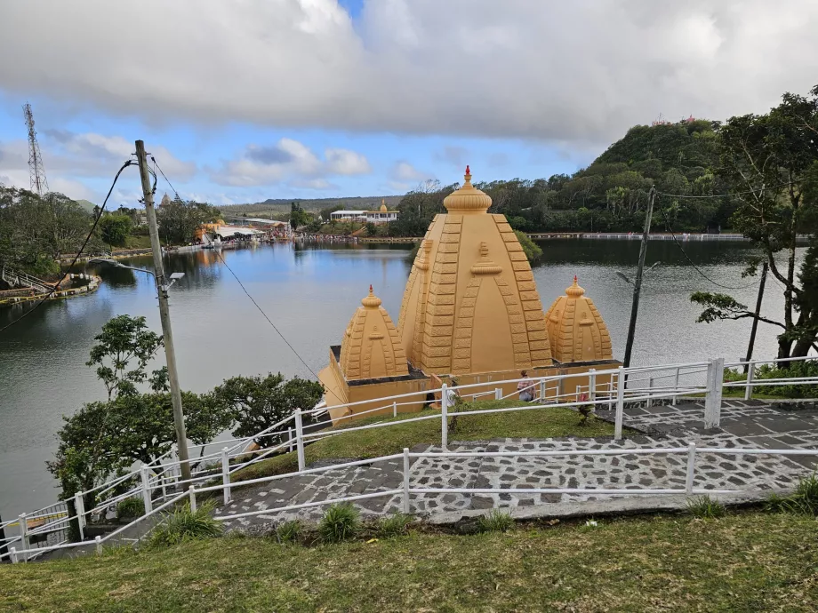 Grand Bassin Temple