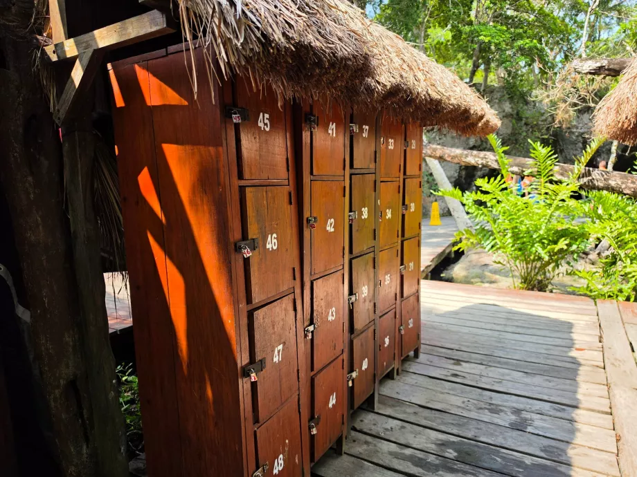 Luggage storage
