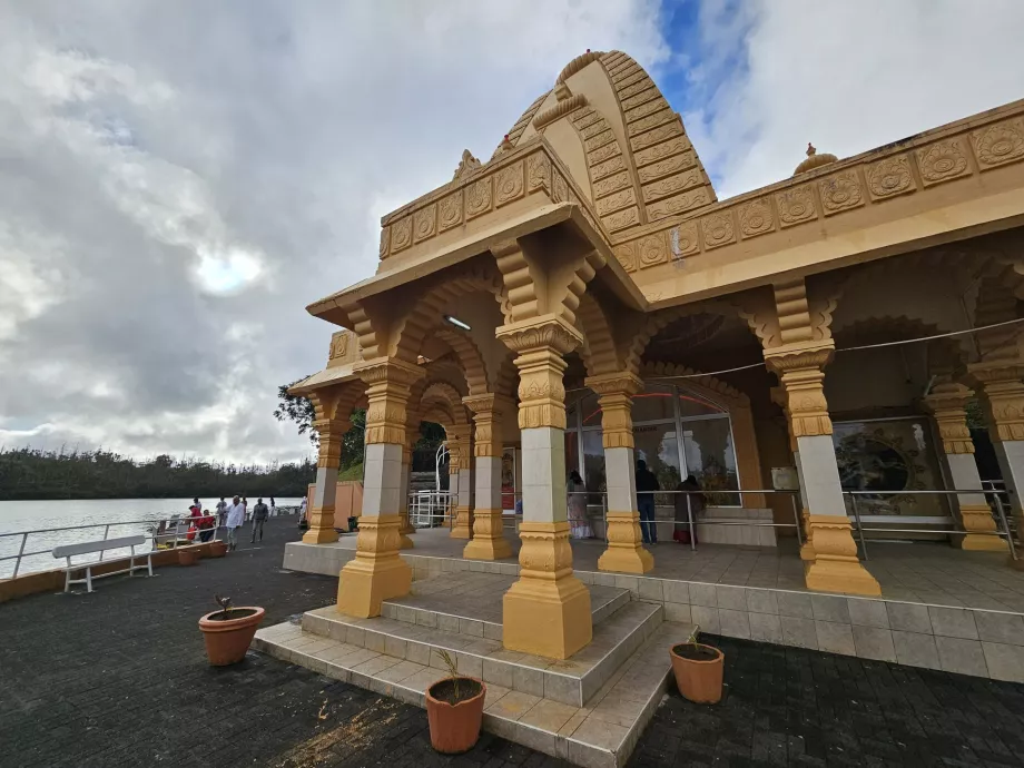 Grand Bassin Temple