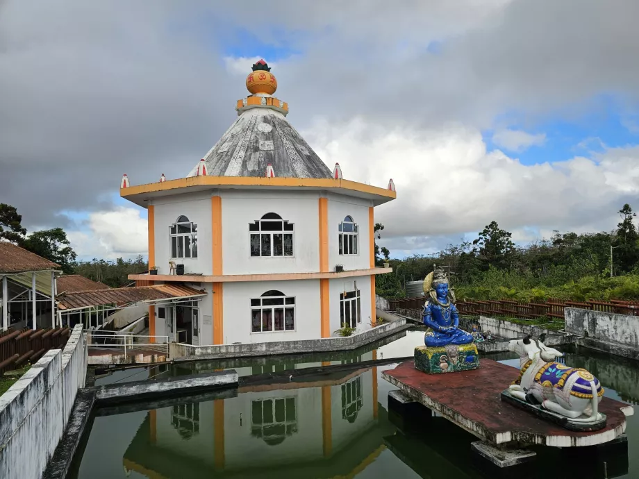 Grand Bassin Temple
