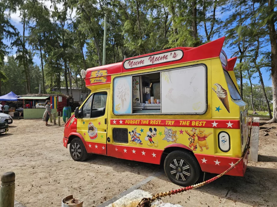Ice cream stand on La Cambuse beach