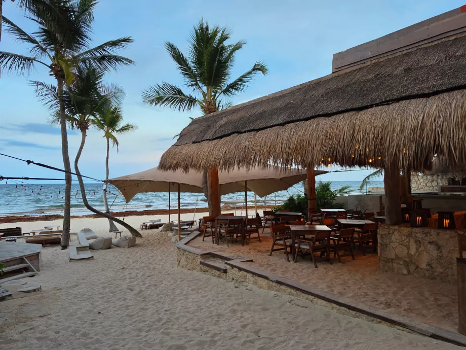 Beach club