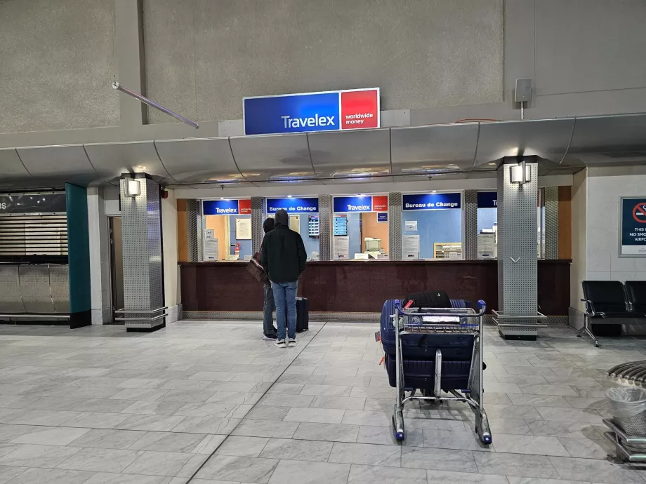 Currency exchange Travelex