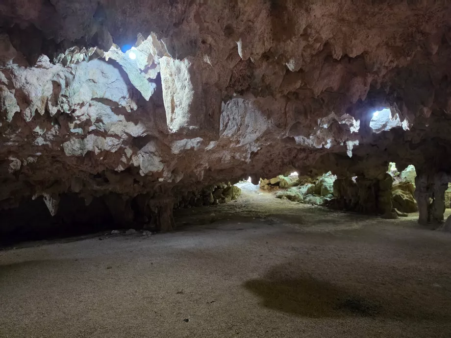 Aktun Chen Cave