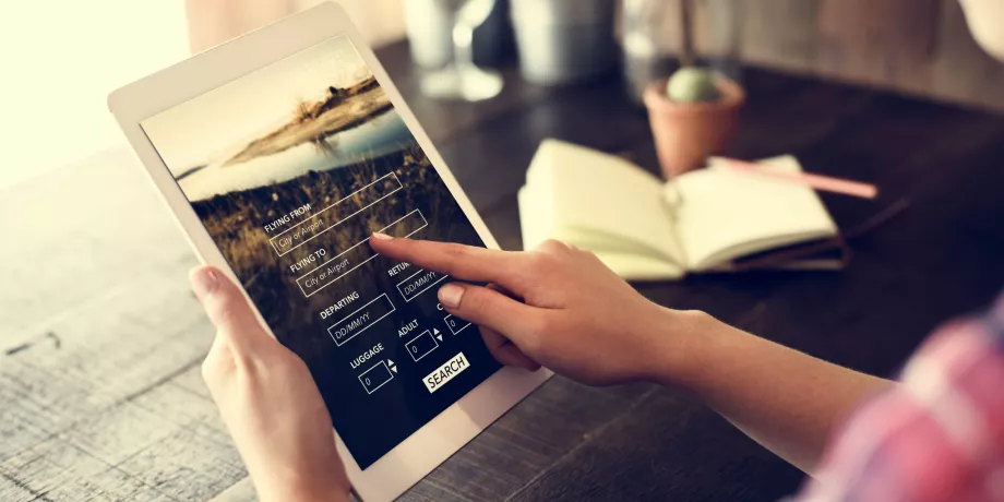 How to buy a flight ticket for the first time