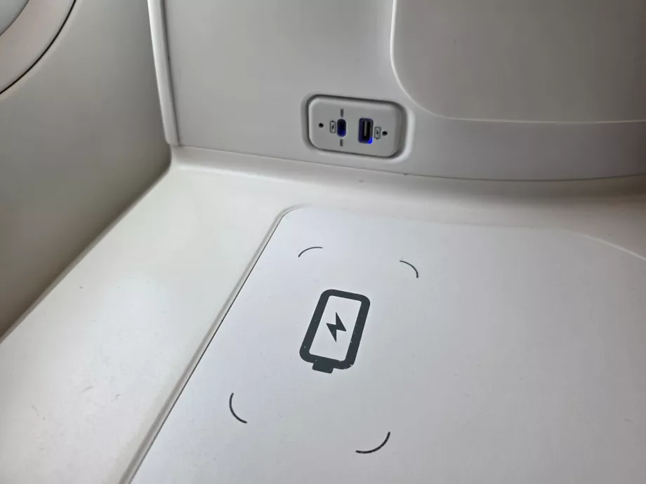 Wireless charging and USB ports