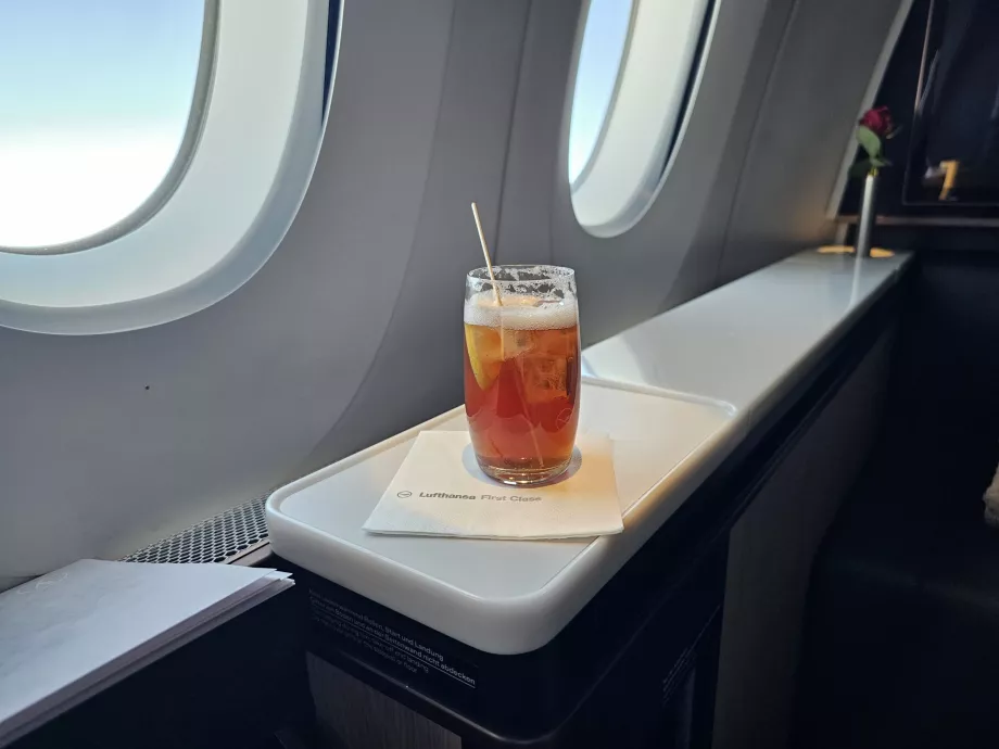 Signature cocktail Avionic