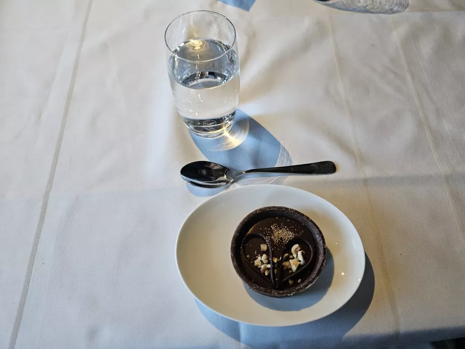 Dessert before landing