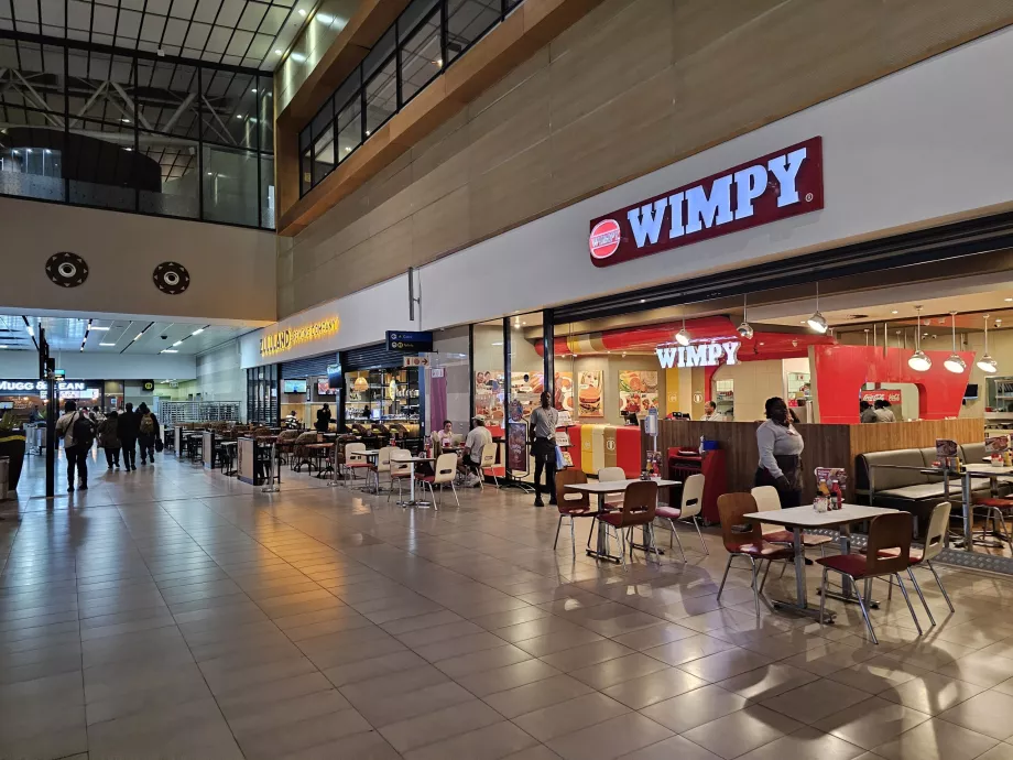 Food court, domestic transit section