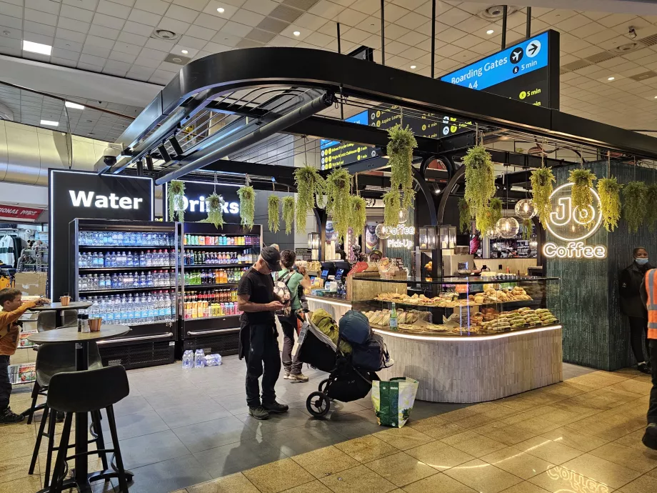 Café in the transit zone