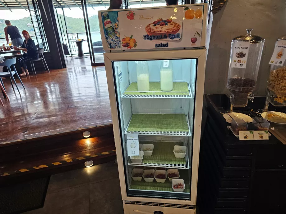 Breakfast: milk and porridge