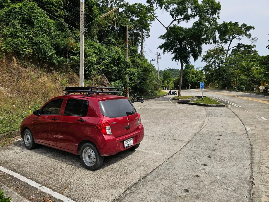 Parking lot at Namtok Than Sadet NP