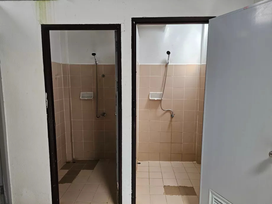 Free showers at Phaeng Noi Waterfall