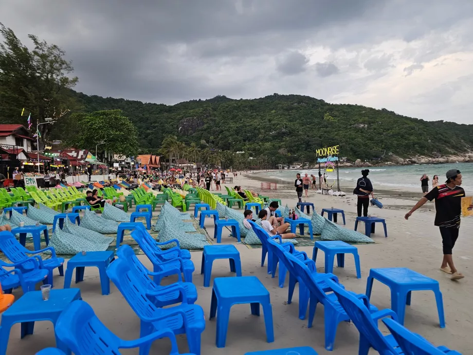 Preparations for Full Moon Party - afternoon