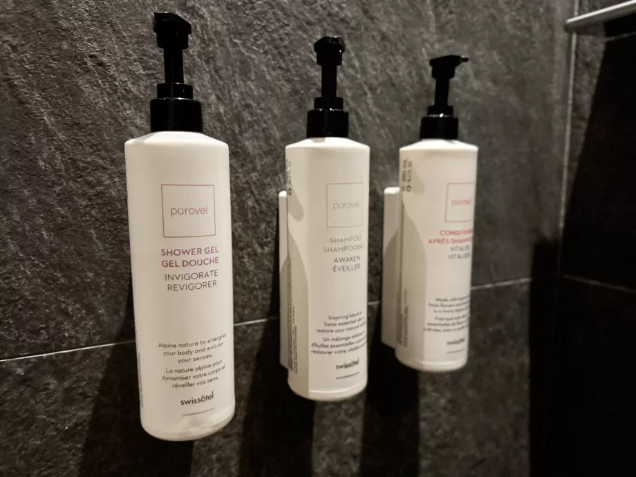 Pürovel shower gels and shampoos