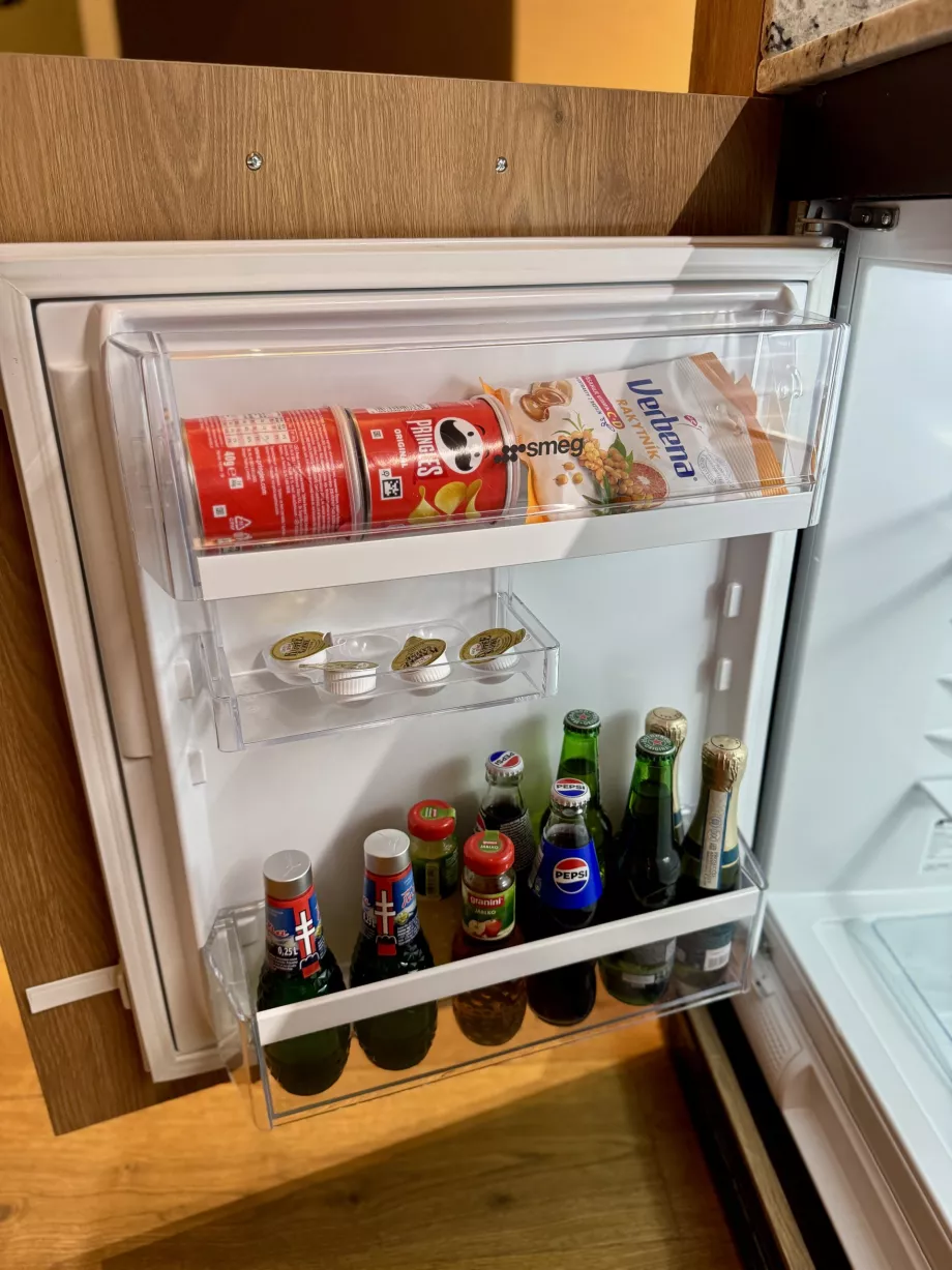 Fridge with free minibar