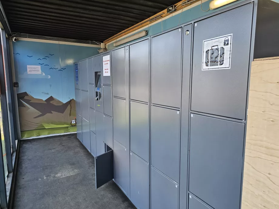 Automatic lockers