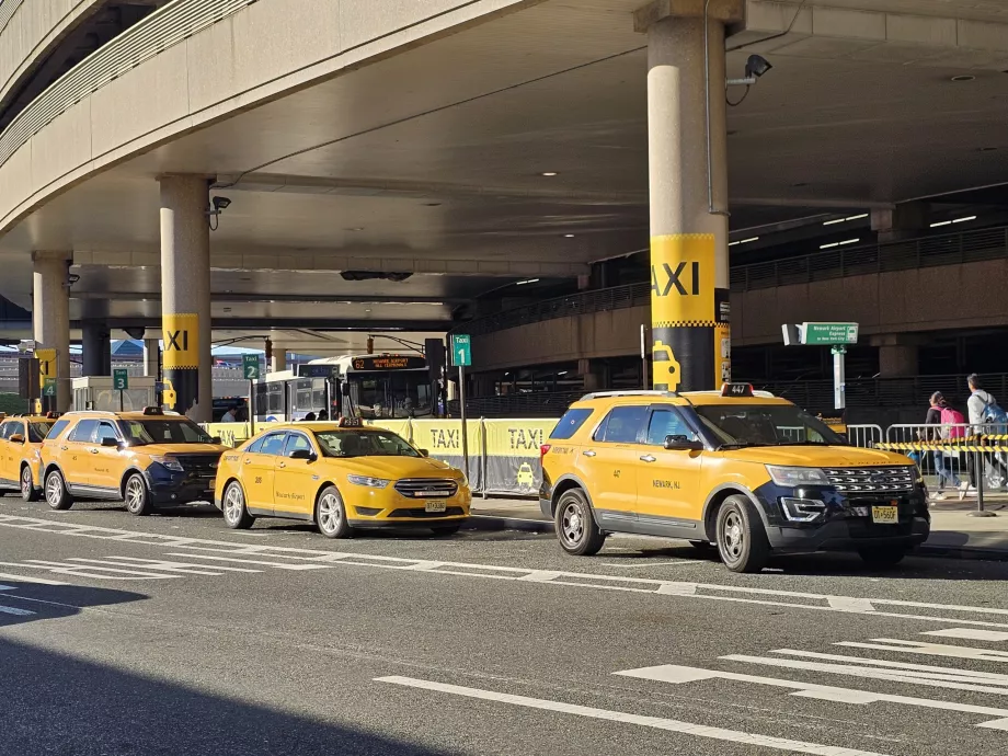 Taxi stand