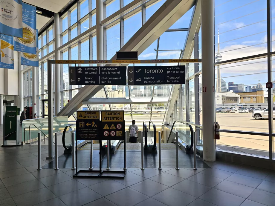 Pedestrian tunnel entrance