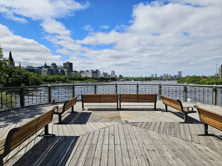 Alexandra Bridge Lookout