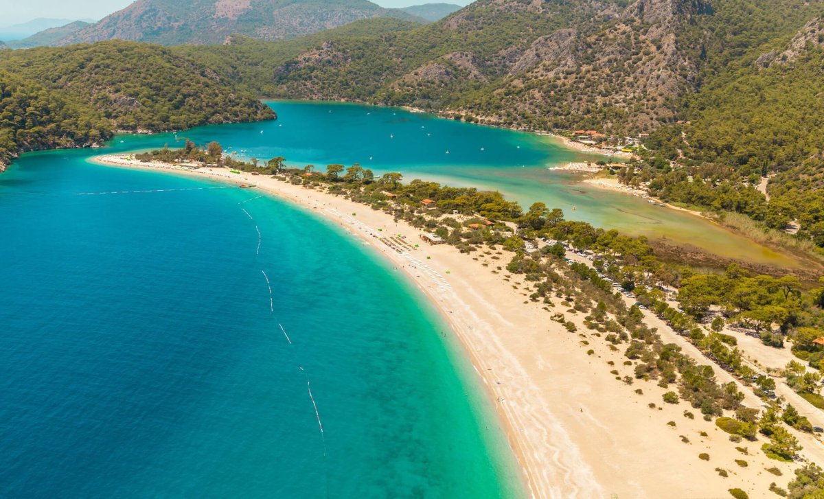 Connections and terminals at Dalaman Airport (DLM)