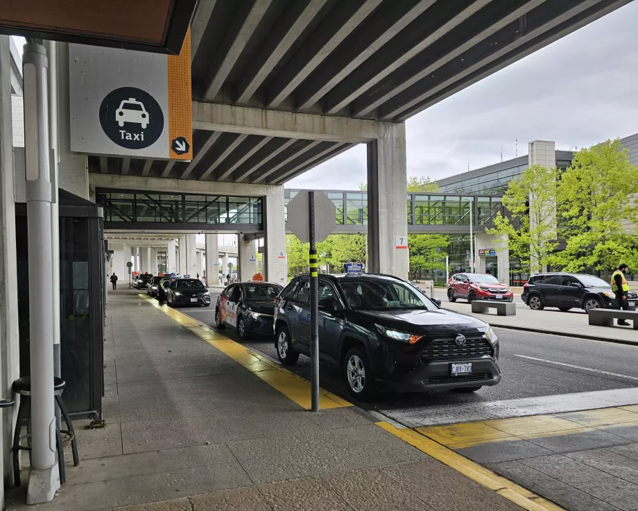 Taxi stand