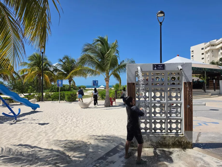 Public showers at Playa Langosta
