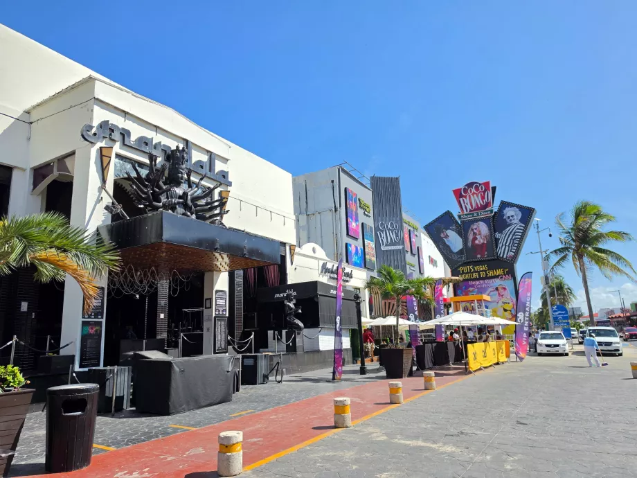 Clubs in Punta Cancún