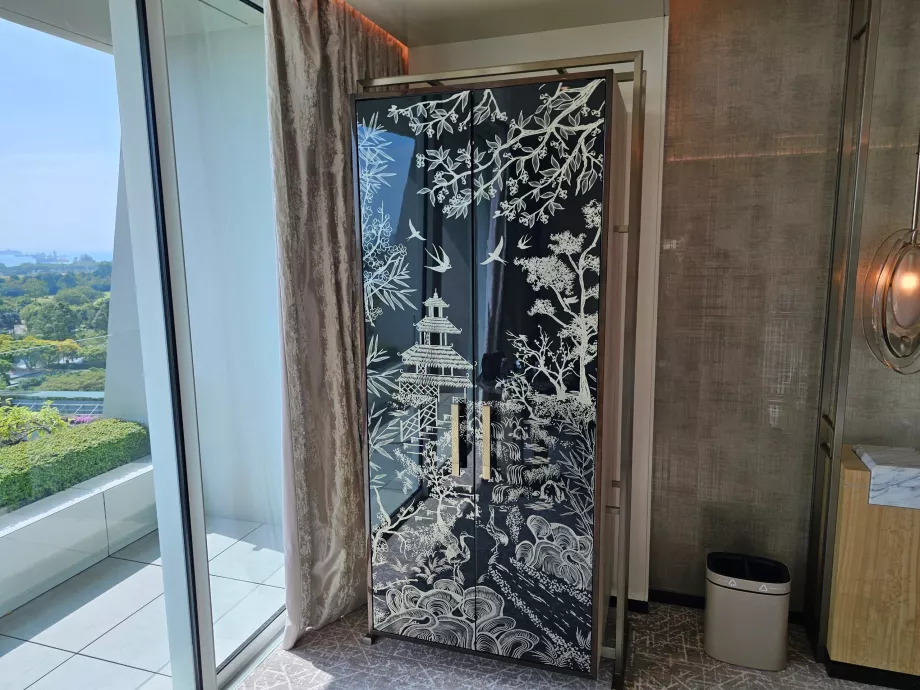 Wardrobe with minibar