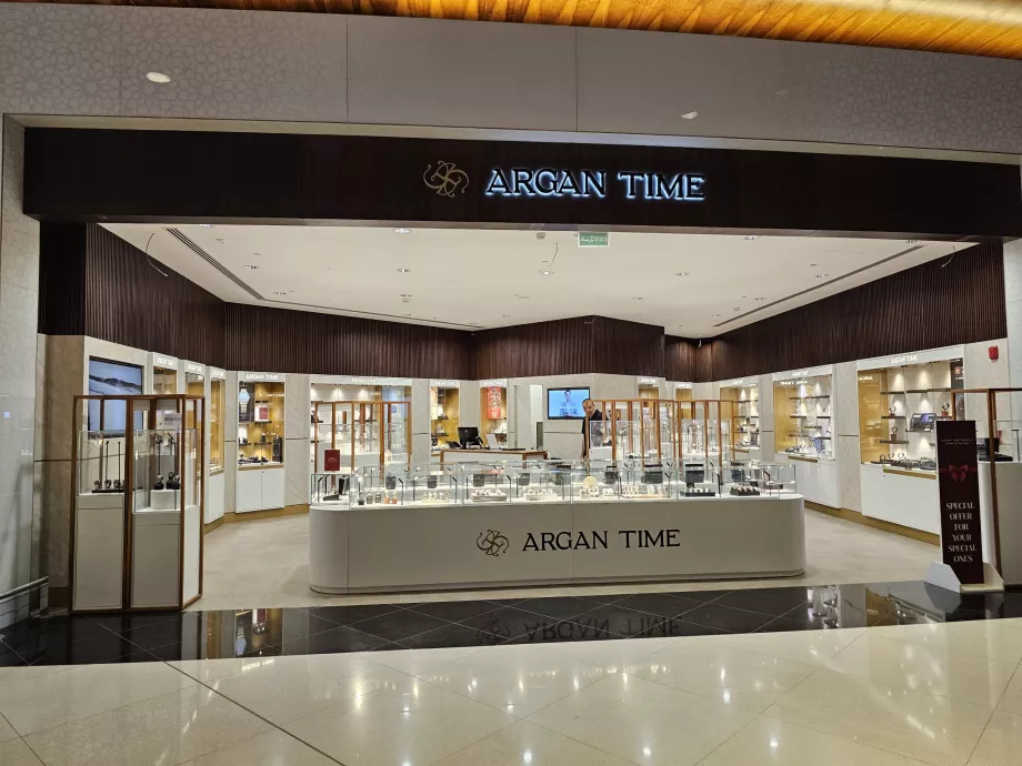 Jewellery and watches, transit zone