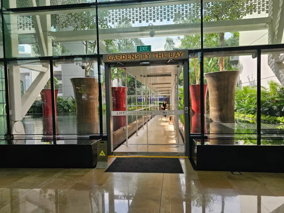 Exit to Gardens by the Bay