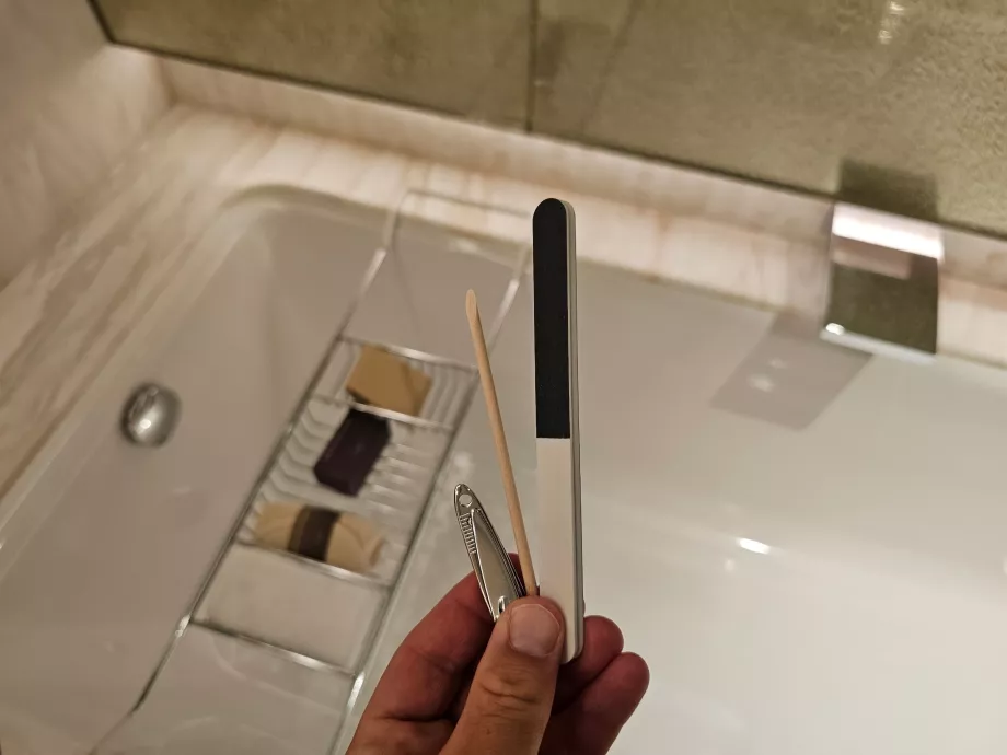 Nail file and nail clippers