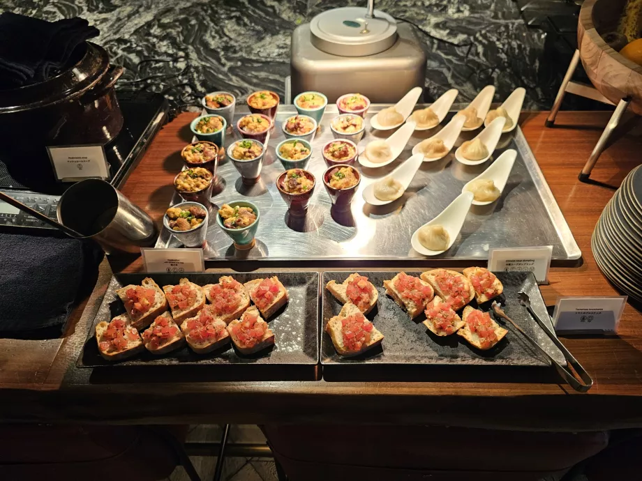 Breakfast - canapés