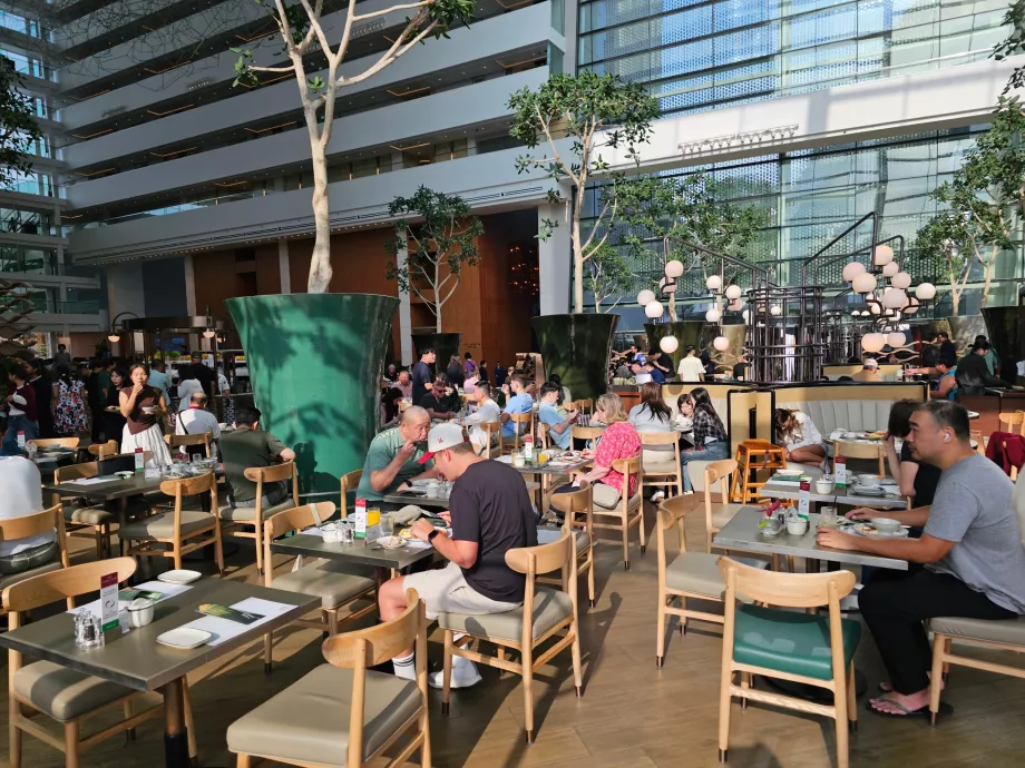 Breakfast at the Rise Restaurant