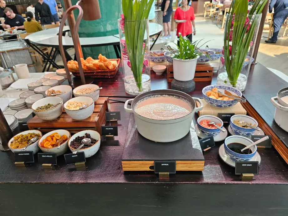 Breakfast at the Rise Restaurant