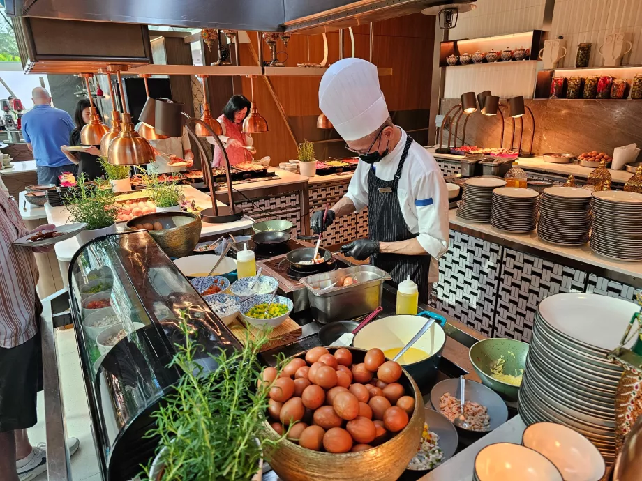 Breakfast at the Rise Restaurant