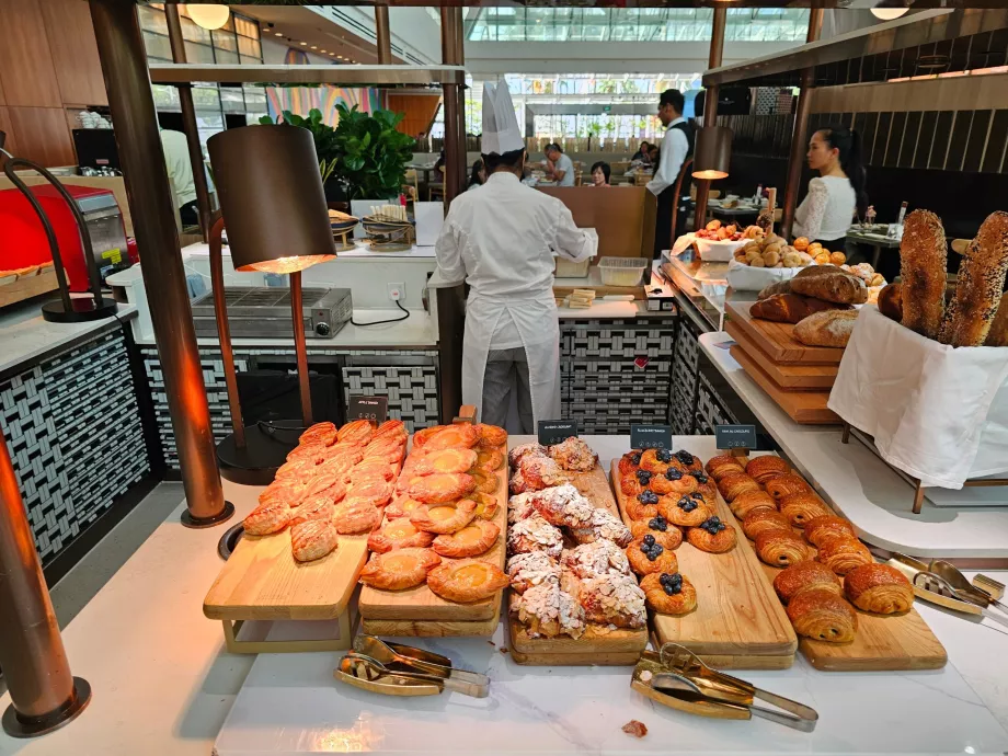 Breakfast at the Rise Restaurant