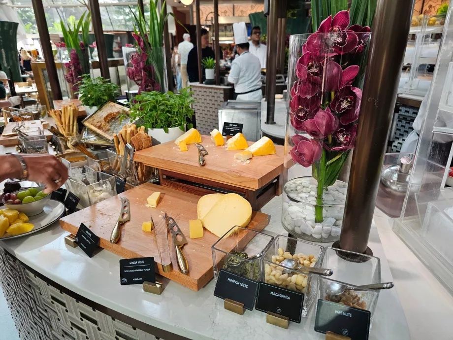 Breakfast at the Rise Restaurant