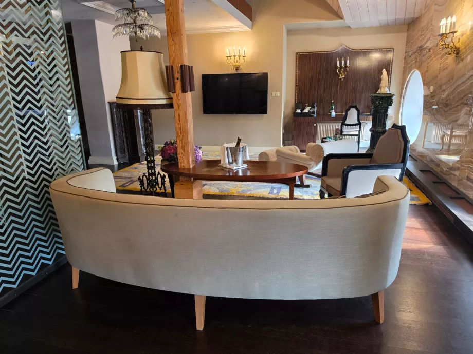 Living room in the Onyx Tower Suite