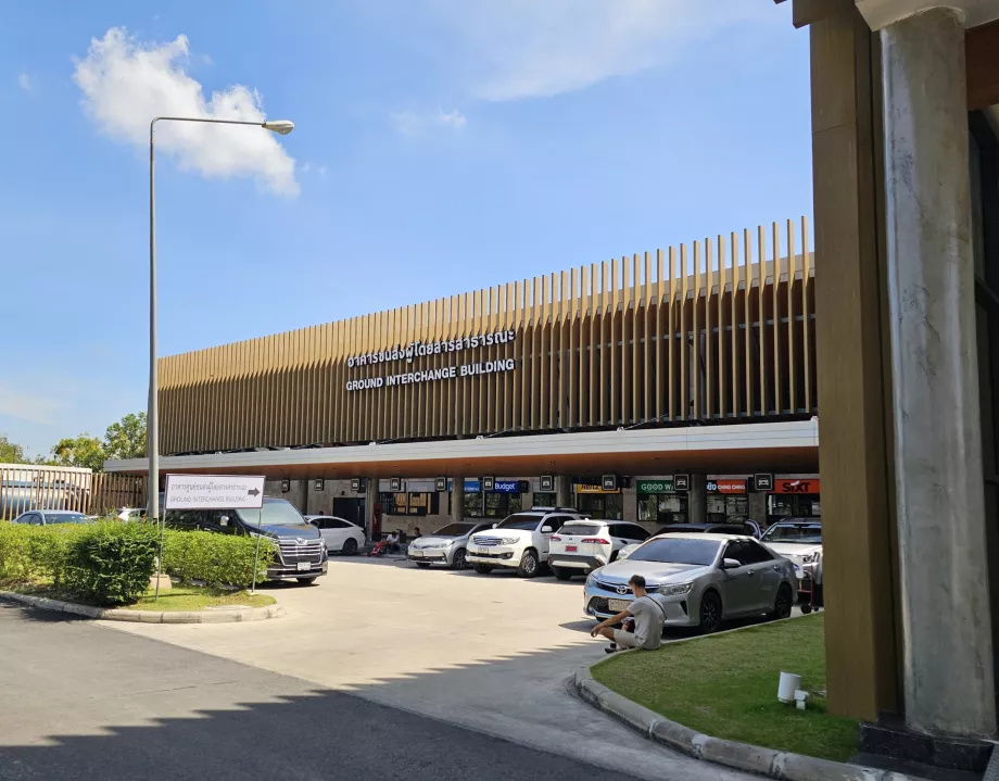 Land transport terminal