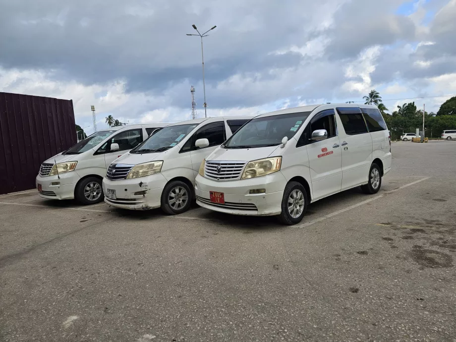 Taxi in front of Terminal 2