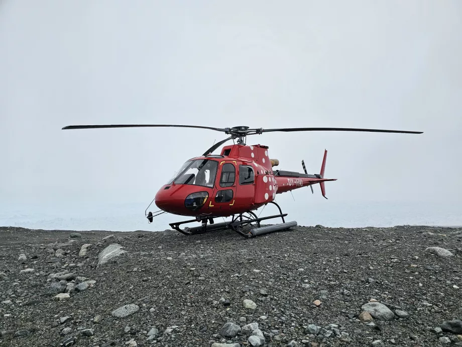 Helicopter at the glacier