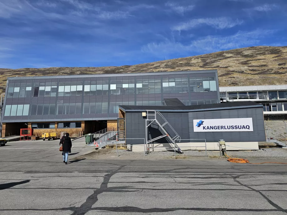 arrival by airport Kangerlussuaq