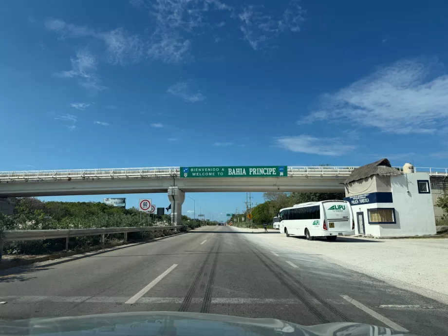 The motorway between Cancún and Tulum