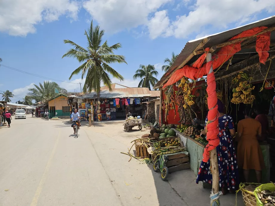 Nungwi, shops