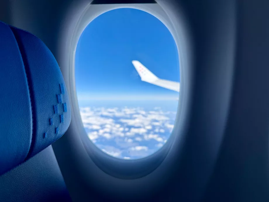 Croatia Airlines - seat detail
