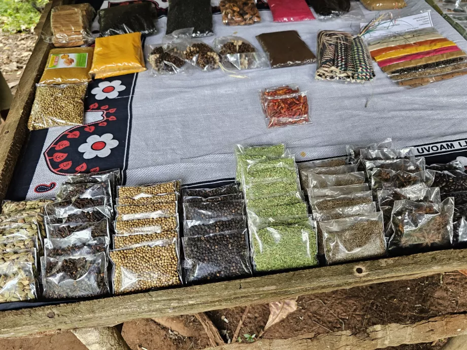 Stand with spices