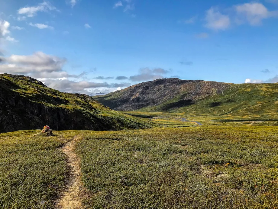 Arctic Circle Trail